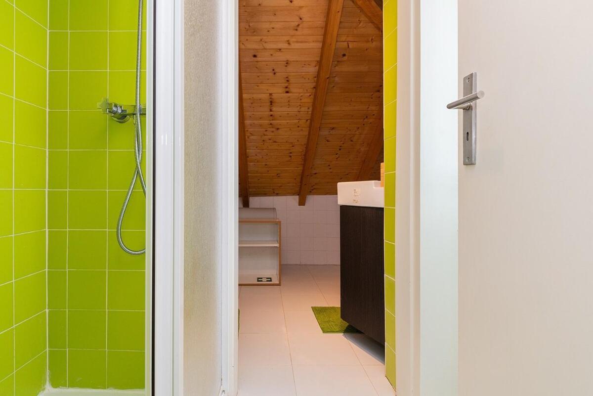 Attic Apartment With Balcony In Bairro Alto Lissabon Exterior foto